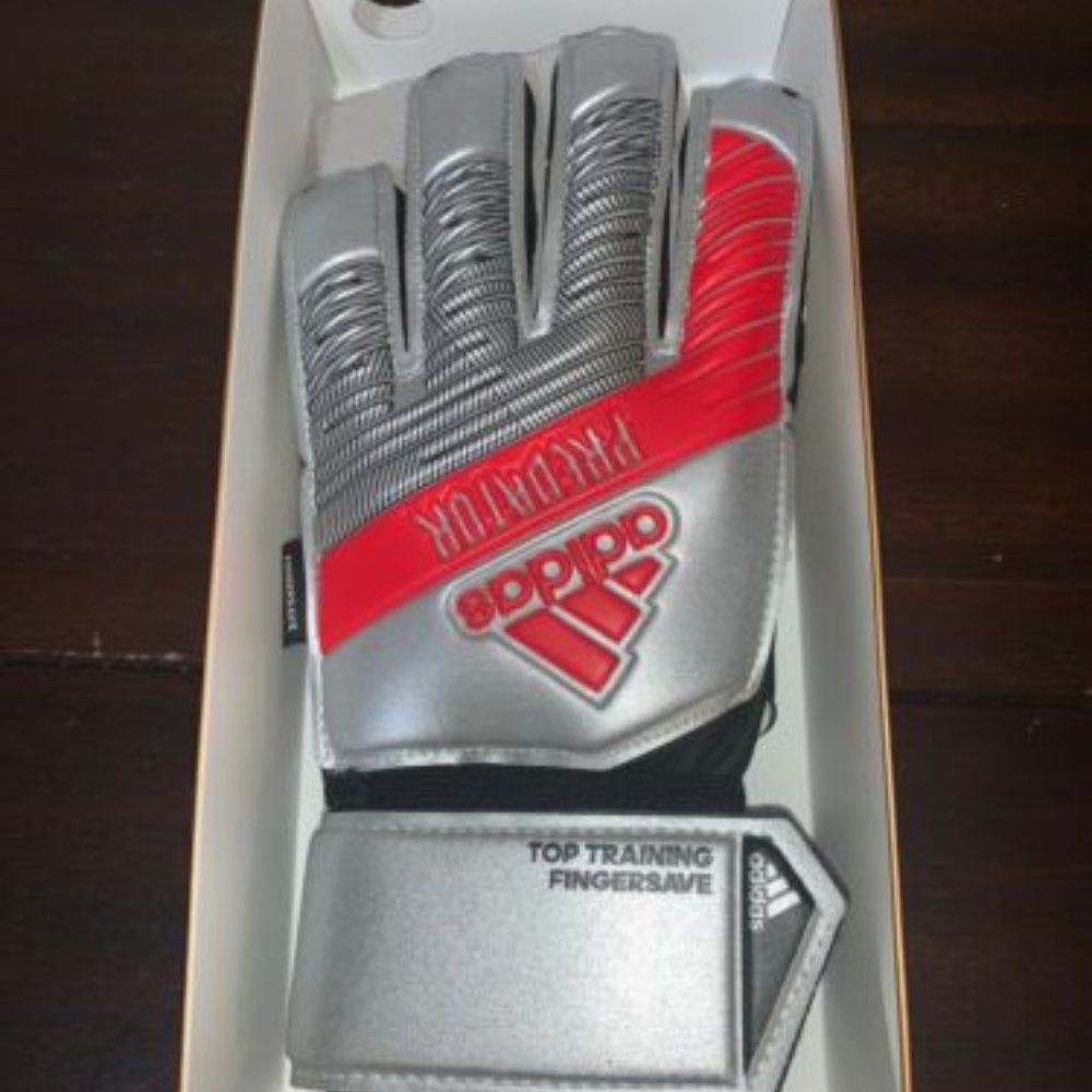 Adidas Predator TTRN FS Goalkeeper Soccer Gloves